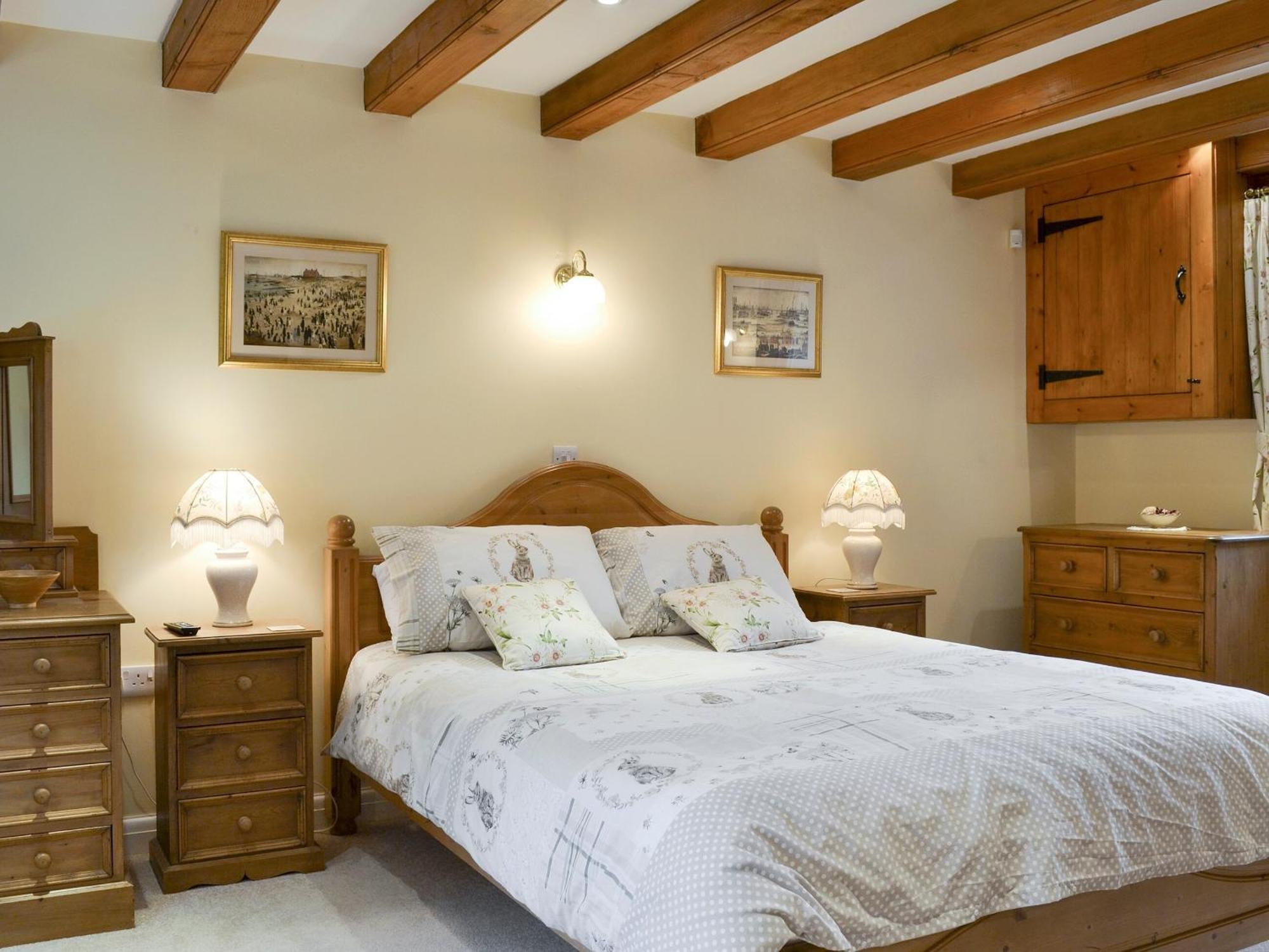 Walled Garden Lodge Ryehill エクステリア 写真