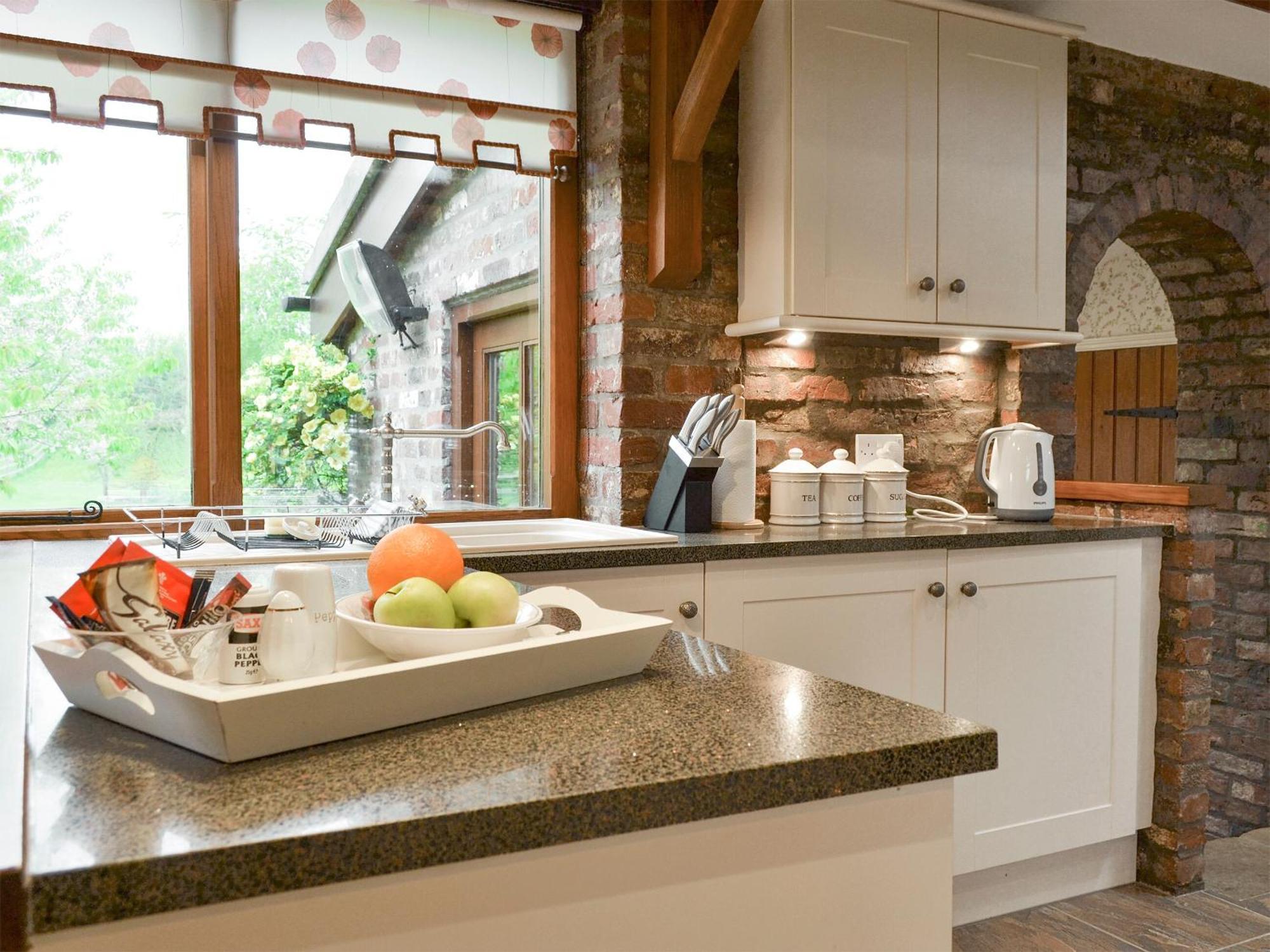 Walled Garden Lodge Ryehill エクステリア 写真