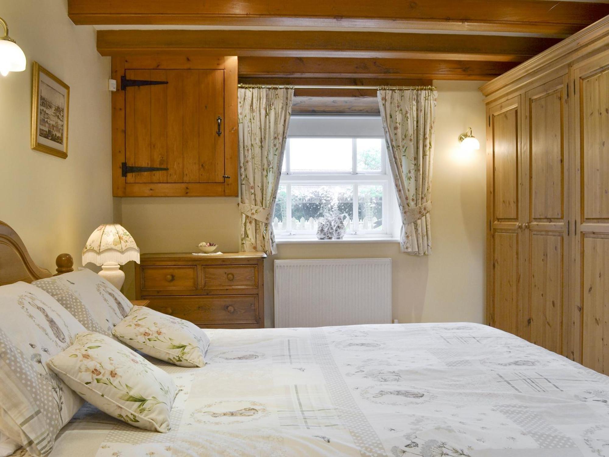 Walled Garden Lodge Ryehill エクステリア 写真